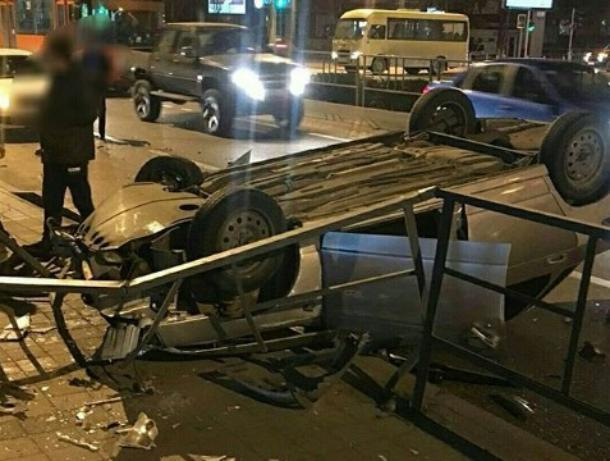 В Краснодаре пьяный водитель ВАЗ 2110 устроил массовое ДТП и сбежал