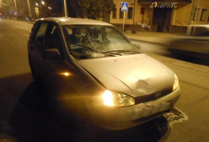 На Кубани 17-летняя девушка едва не погибла под колесами машины пенсионера