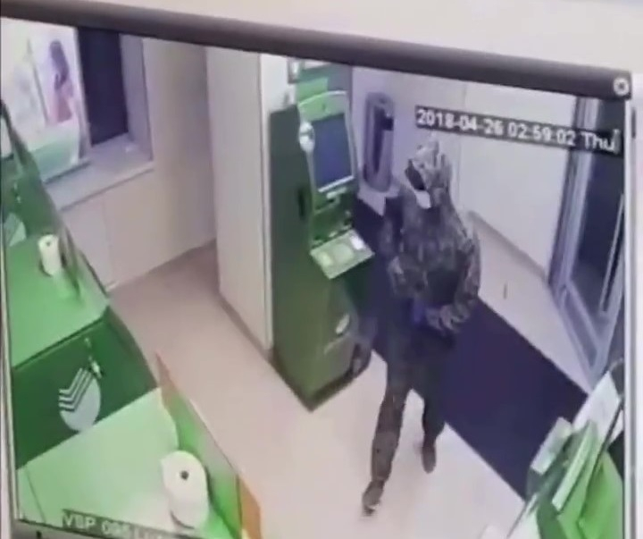 Подрывника банкоматов в Краснодаре сняли на видео