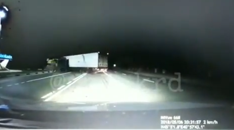 Столкновение фуры с грузовиком под Новокубанском попало на видео