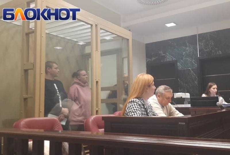 «Я убила, я избила»: мать закопанного на берегу Кубани пятилетнего Вовы в суде Краснодара