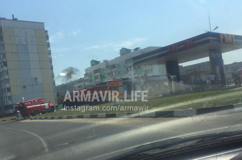 В Армавире сгорела газозаправочная станция в районе мясокомбината
