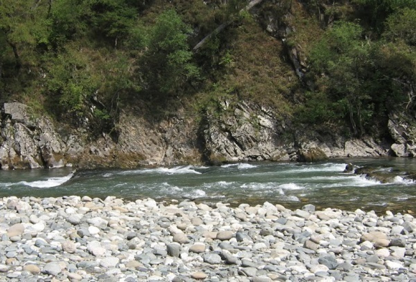 В Адыгее в реке Белой утонул житель Кубани