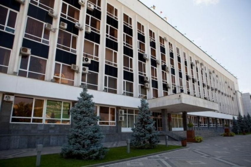 Глава администрации Перишечев рассылает уведомления по ЖКХ краснодарцам 