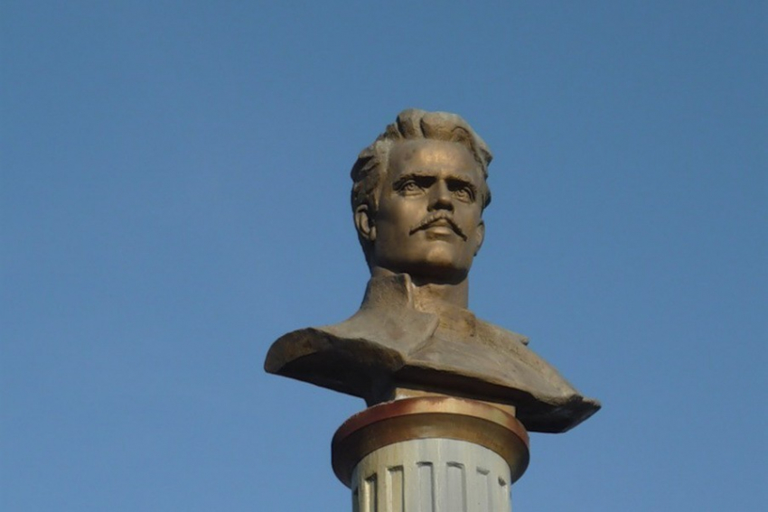 История одного памятника: почему станкостроительный завод Краснодара носит имя Седина