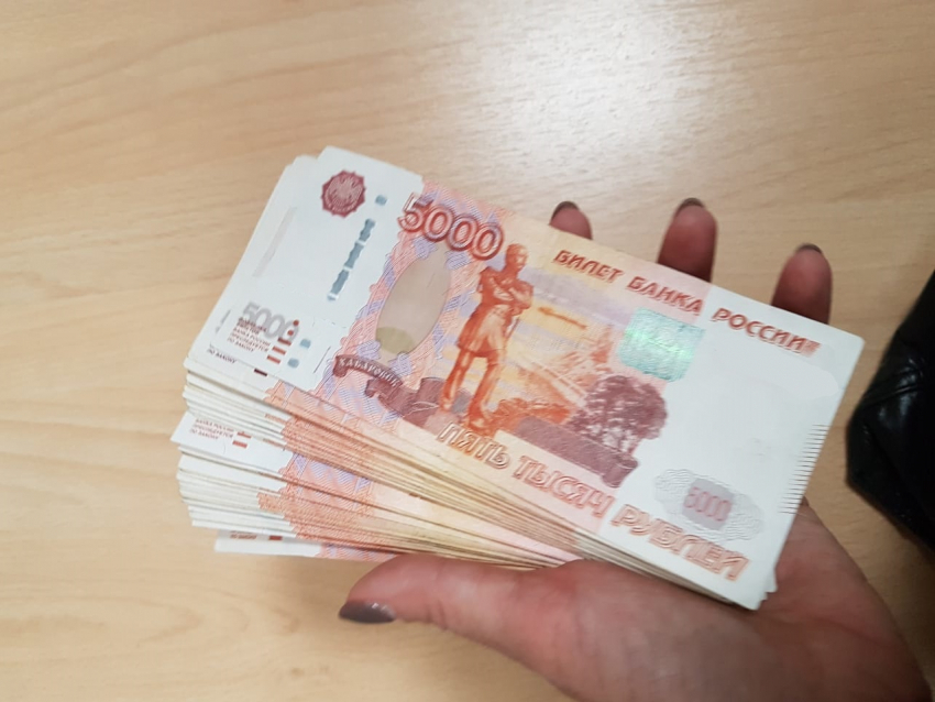 В Краснодарском крае зарплаты выросли до 55 125 рублей