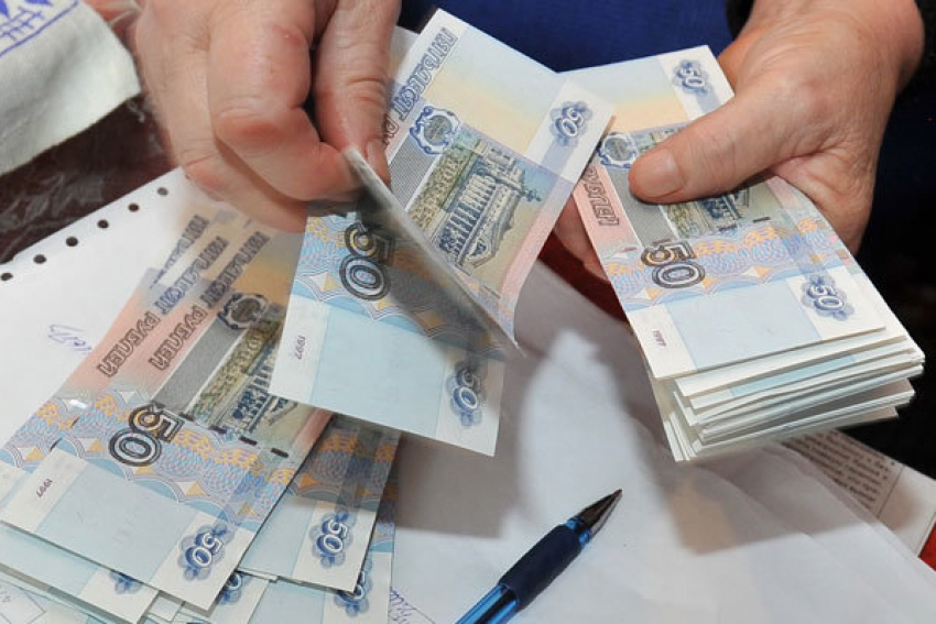 МРОТ в России подняли до 7,5 тысяч рублей