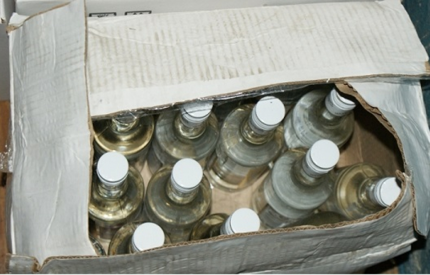 Супруги из хутора Западный Сосык продавали опасную водку 