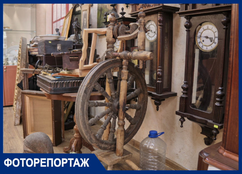 Иконы, монеты, старинные часы: показываем легендарный антикварный рынок Краснодара