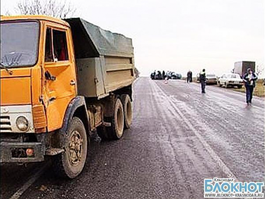 В кубанской столице КАМАЗ насмерть сбил женщину