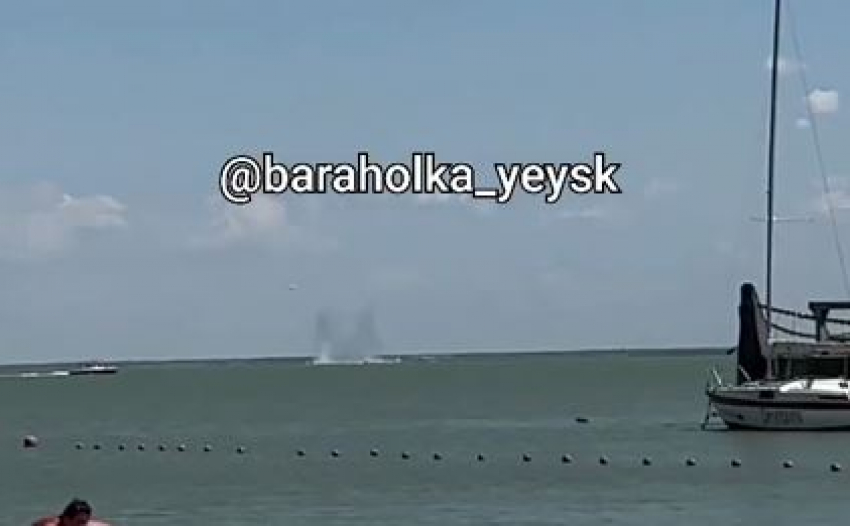 «Бабушка, я боюсь»: самолет Су-25 потерпел крушение в акватории Азовского моря в Краснодарском крае