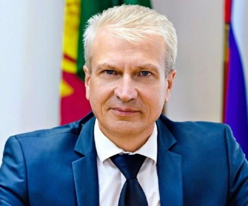 Силовики пришли к главе Отрадненского района Андрею Волненко