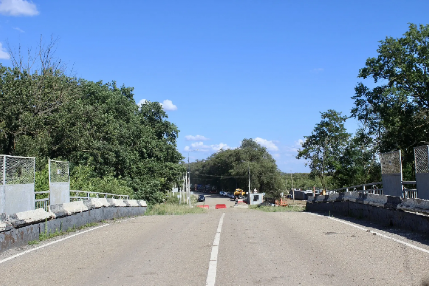 «Горбатый мост» в Кущёвском районе закрыли ещё на год ради ремонта