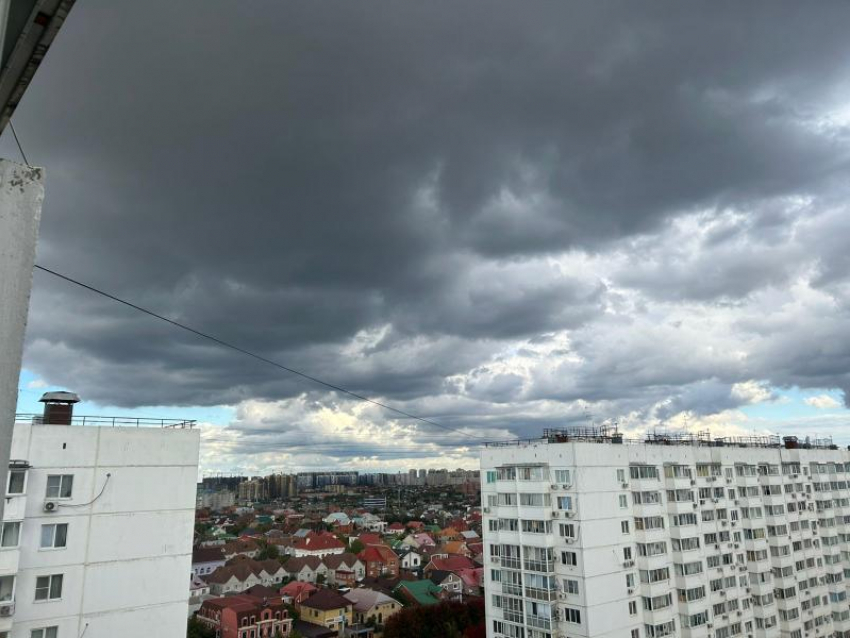 Ливень, ветер и гроза: мощный погодный «апокалипсис» обрушится на Кубань 