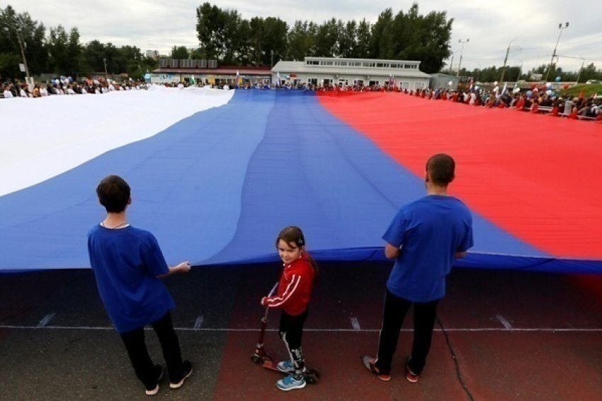 30-метровый флаг России установят на вершине хребта в Геленджике  
