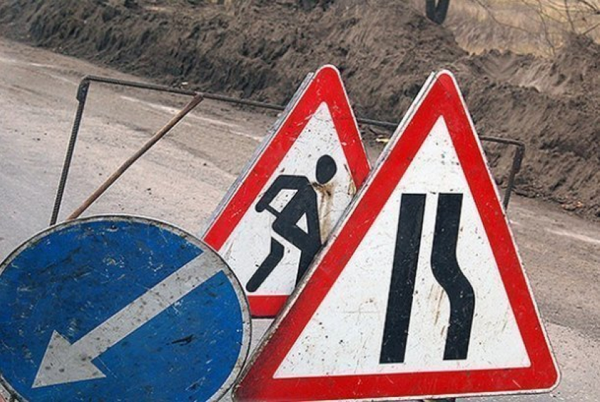  Чиновника, который плохо проверил отремонтированную дорогу на Уральской в Краснодаре, наказали 