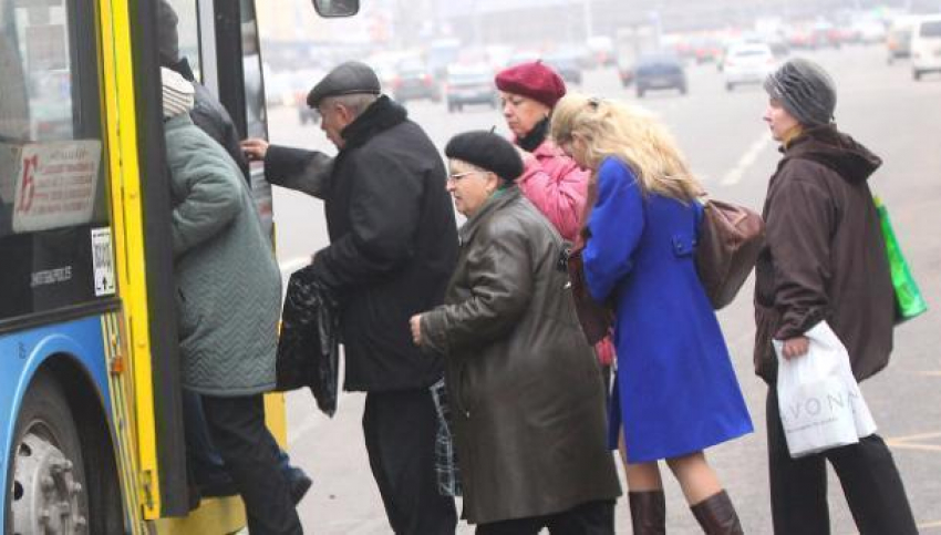 В Краснодаре в день проведения футбольного матча Лиги Европы пустят дополнительные автобусы 