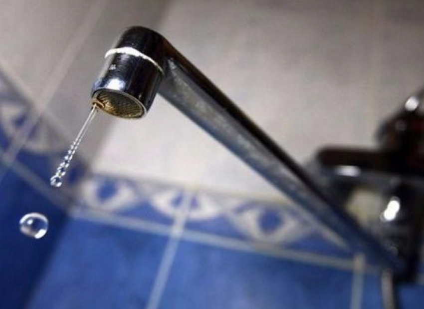 Микрорайон Юбилейный в Краснодаре остался без воды из-за аварии