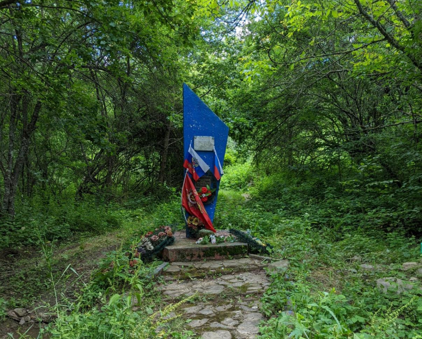 В Краснодаре «Новые люди» почтили память павших в Великую Отечественную войну партизан 