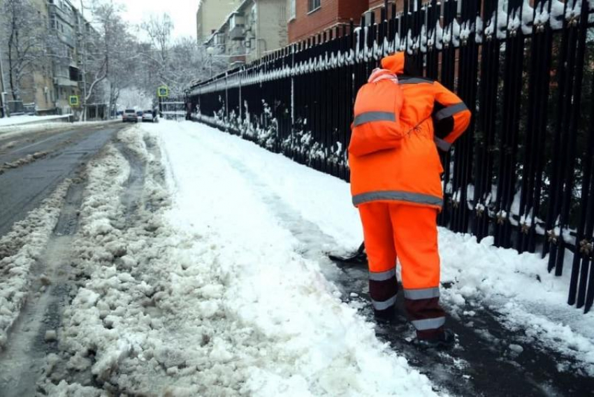 В Краснодарском крае из-за сильного снега и дождя объявили штормовое предупреждение