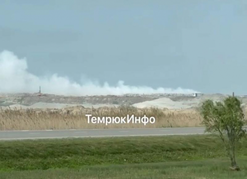 В Краснодарском крае загорелся мусорный полигон после выброса метана