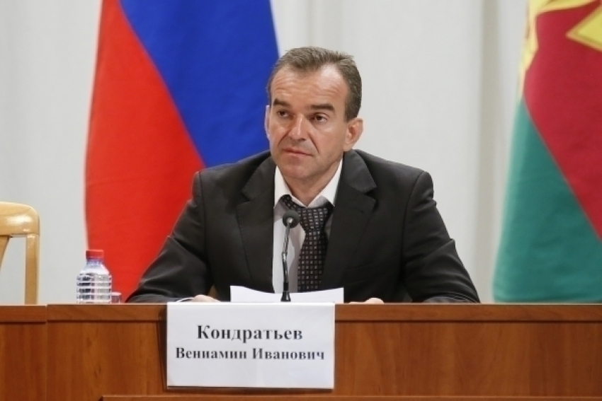 Вениамин Кондратьев поручил провести рейды по местам продажи пиротехники