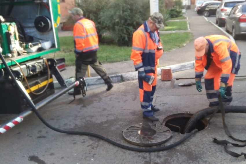 Еще 4 км ливневки в Краснодаре прочищено