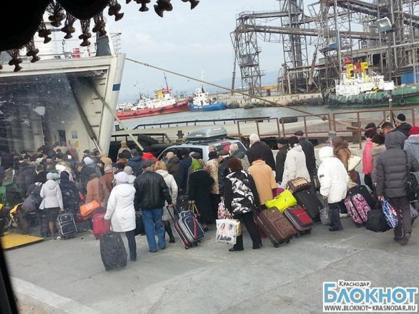 В  порту  «Кавказ» с наступлением праздничных дней увеличилась очередь
