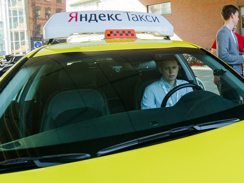 Яндекс.Такси и компания «Газпром газомоторное топливо» переведут на природный газ автомобили партнеров сервиса такси