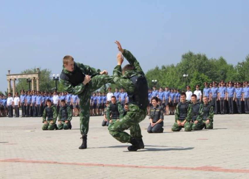 Школьников приглашают на День открытых дверей в Краснодарский университет МВД России