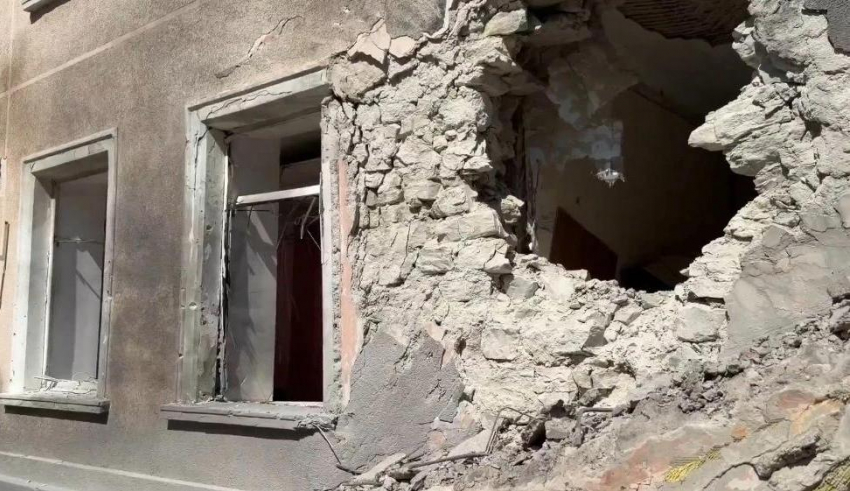 «Рядом нет ни одного военного объекта»: губернатор показал разрушенную школу в Новороссийске 