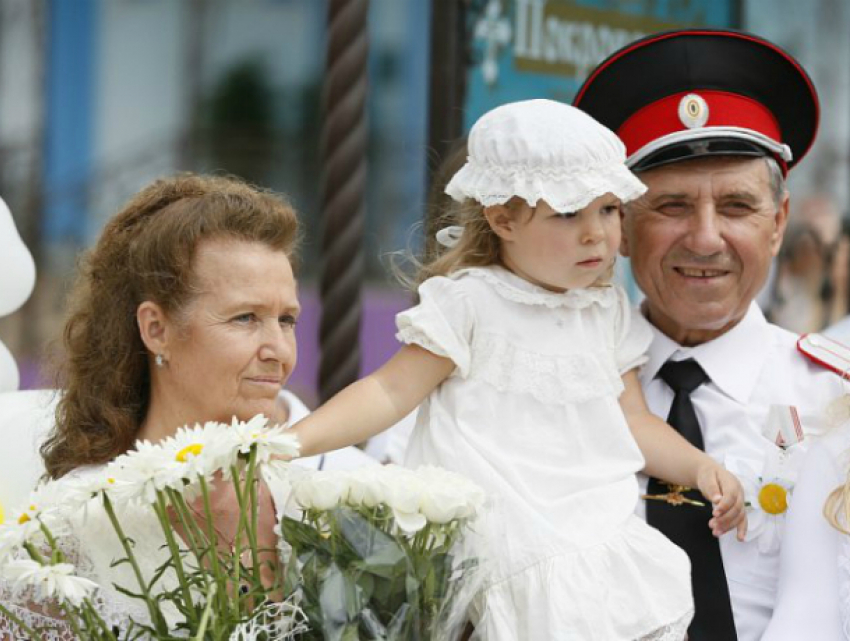 В Краснодаре ко Дню семьи, любви и верности подготовили пышную программу празднования