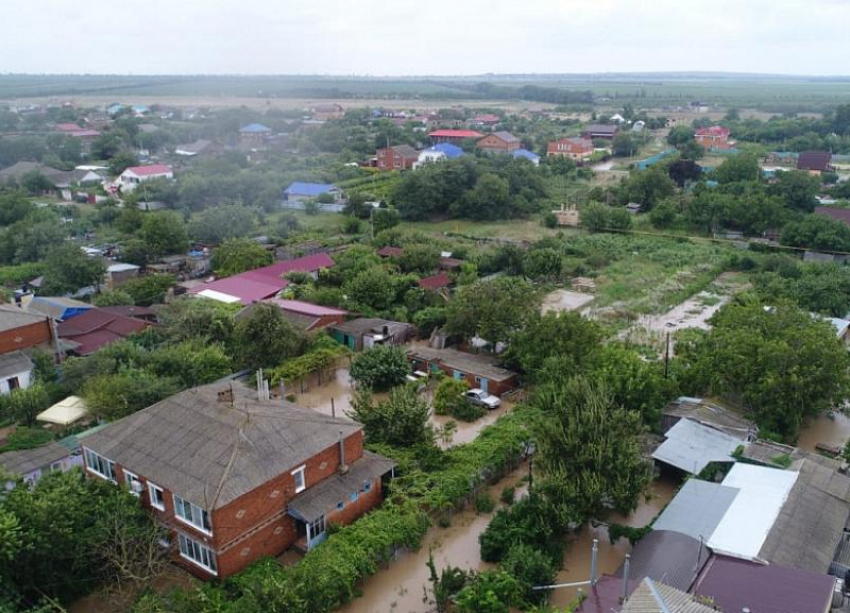 За потерю имущества из-за наводнения жителям Краснодарского края выплатят по 100 тысяч рублей