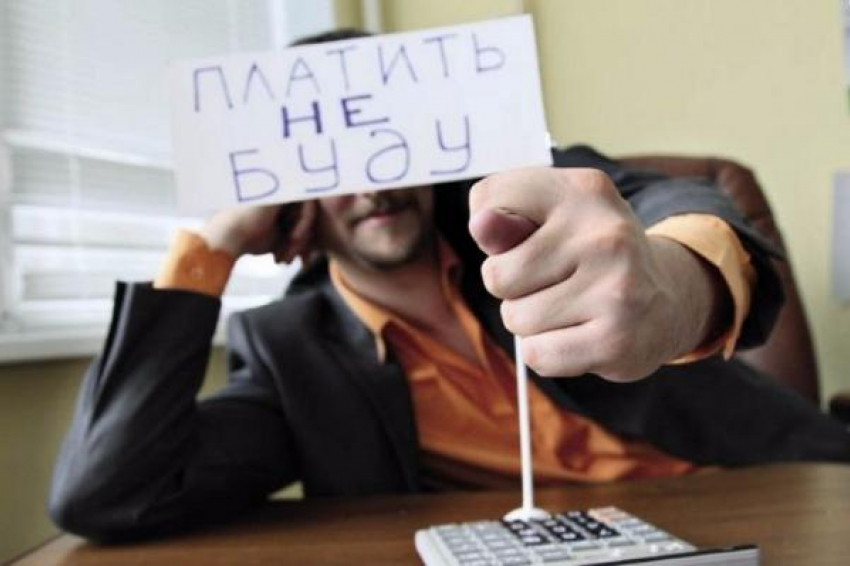 Чиновника в Геленджике уволили за долги в семь миллионов рублей