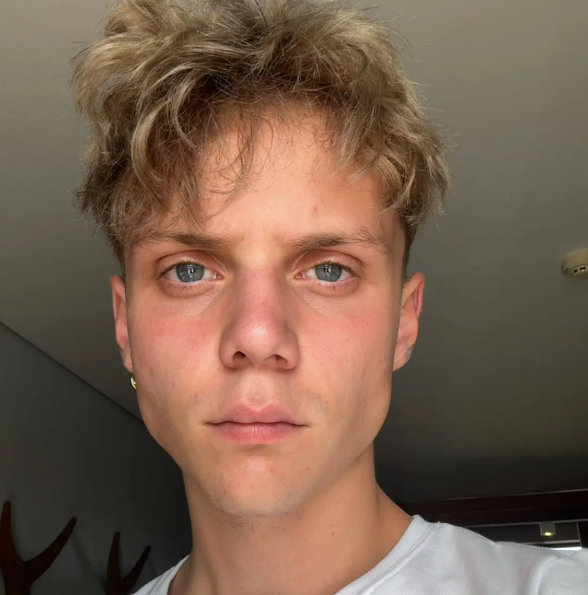 Фанаты устроили солд-аут на концерт Вани Дмитриенко в Краснодаре 