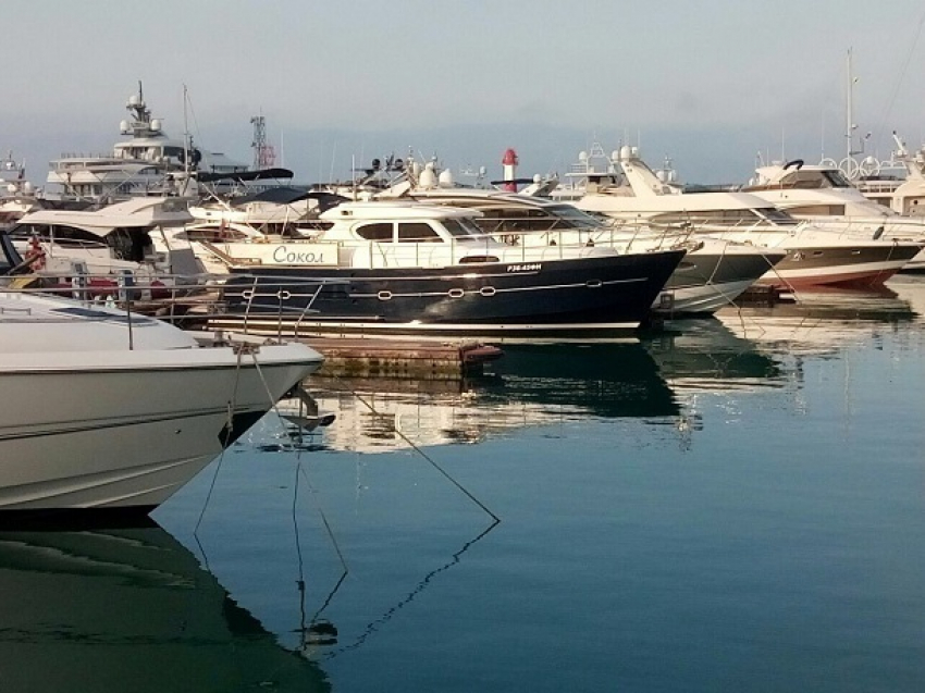 На борту круизного лайнера в Сочи произошло задымление 