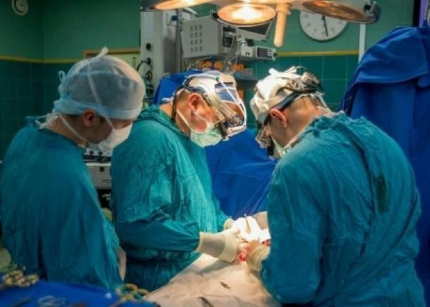 Краснодарские врачи удалили злокачественную опухоль 97-летней бабушке