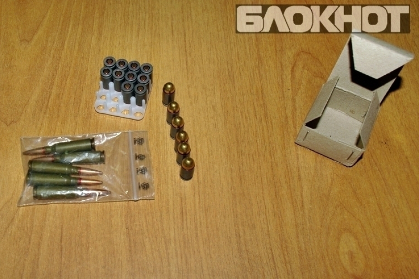 Девочка-подросток из Краснодара пыталась подарить друзьям патроны для «АК» и «ПМ» на 8 марта