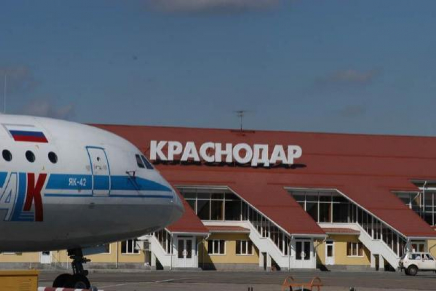 Полицейские сняли с самолета «Краснодар – Минск» пьяного дебошира