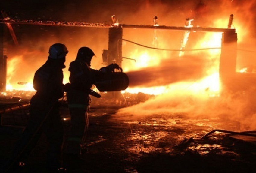 В Северском районе Кубани сгорел жилой барак