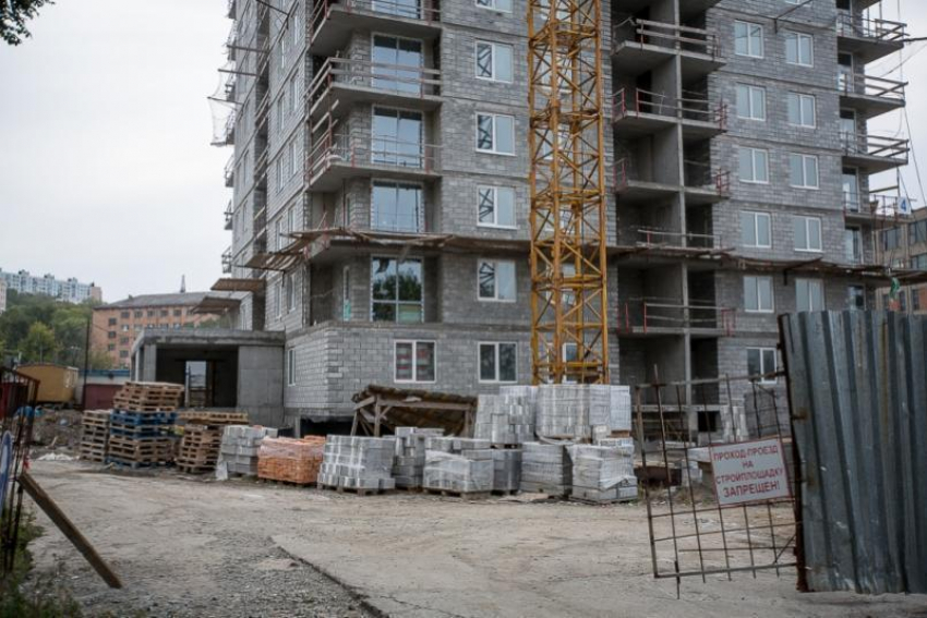 Проблемы долевого строительства: возведение трети домов на Кубани затягивается