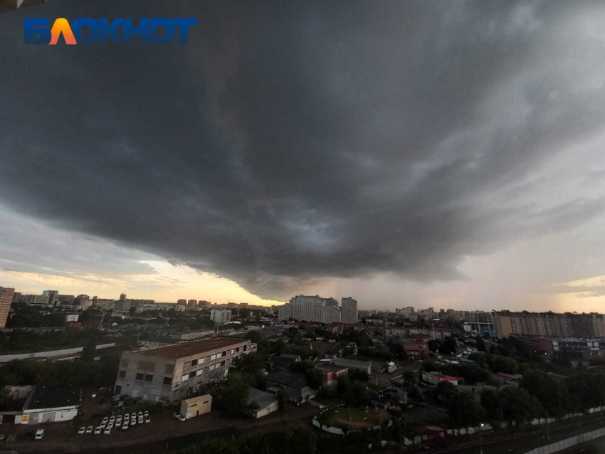 Град, смерчи и грозы обрушатся на Краснодарский край