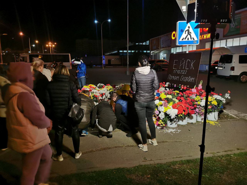 В Ейске пройдут первые похороны погибших при крушении самолета Су-34