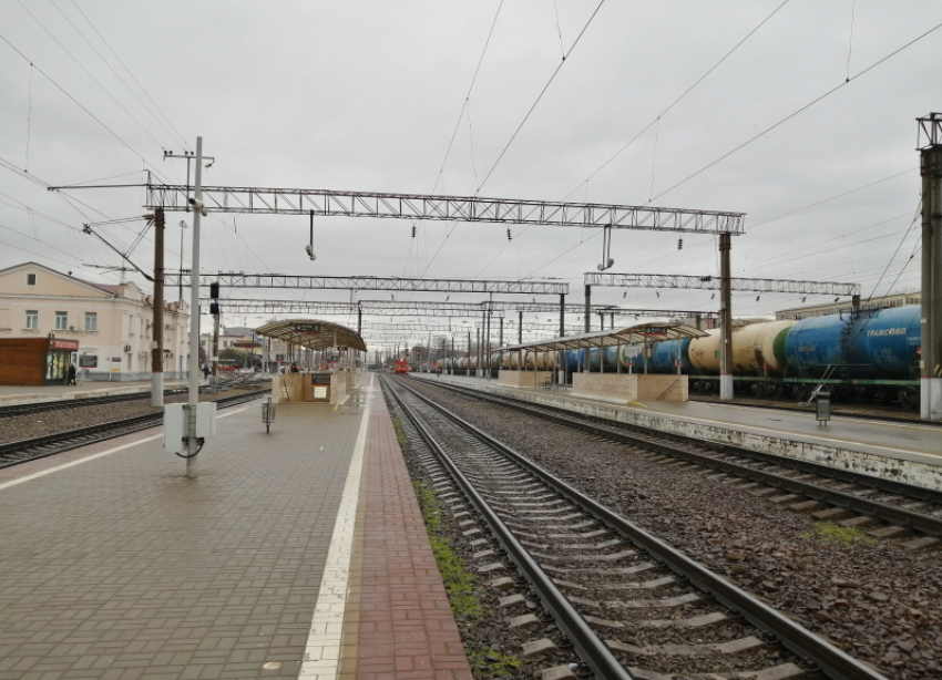 На Кубани три поезда пришли в Сочи с опозданием почти на час