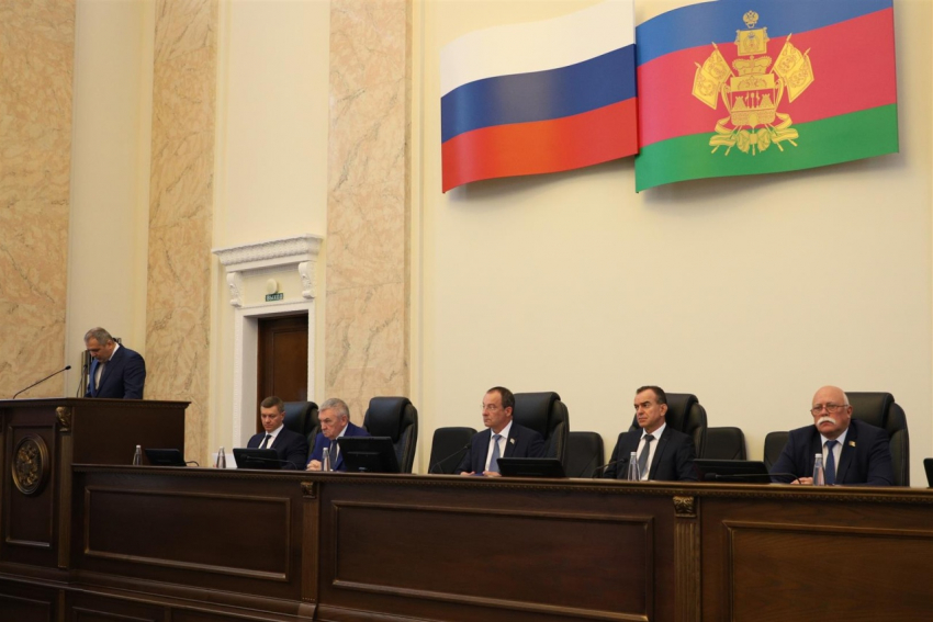 Сессия ЗСК согласовала внесение изменений в краевой бюджет текущего года