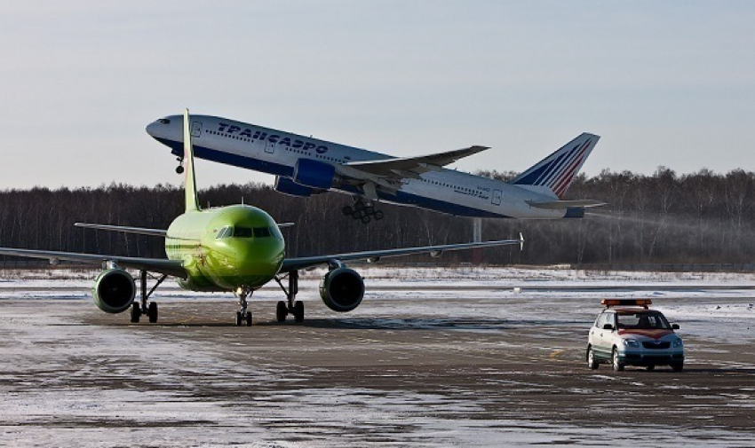 Самолет из Сочи с одним пассажиром совершил незапланированную посадку