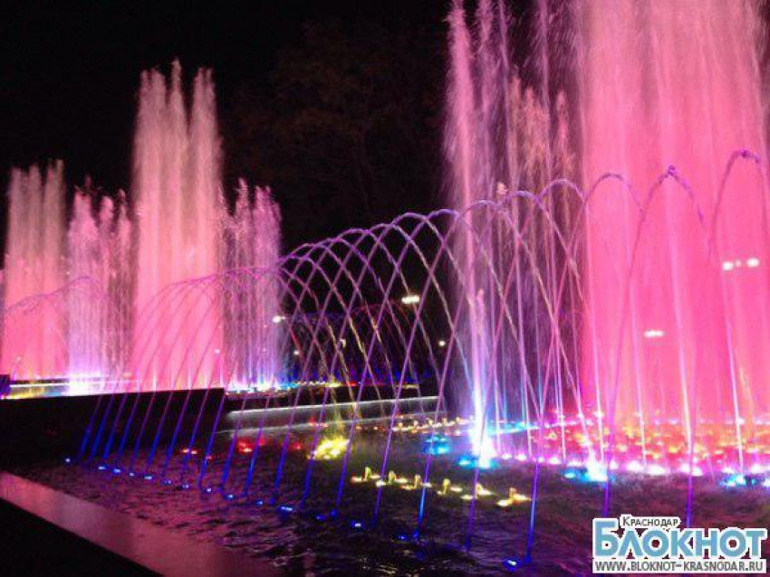 Жители Краснодара оценили танцевальные способности нового фонтана