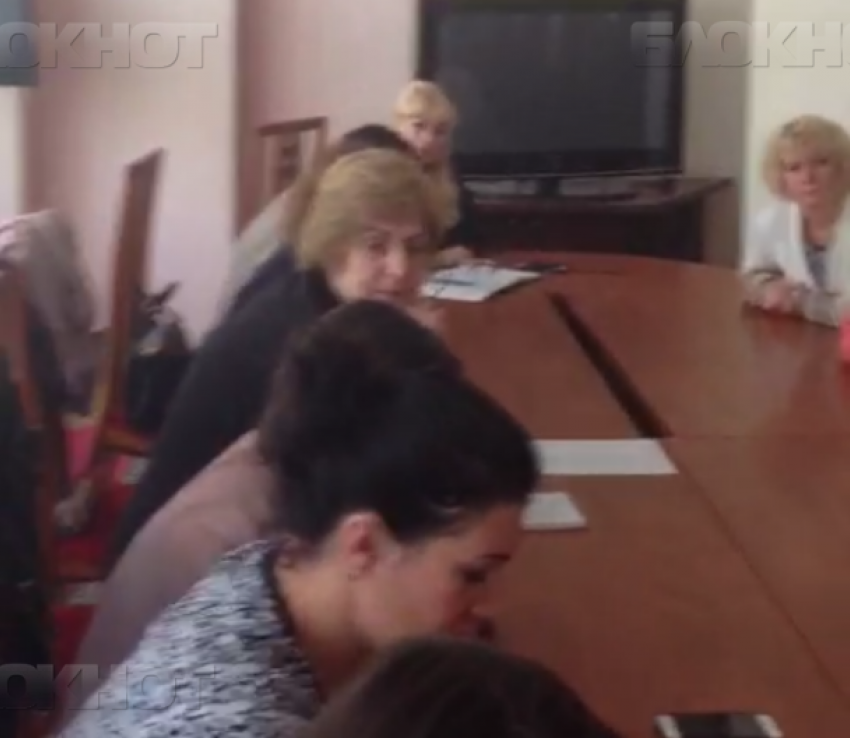  Дольщики «Анит-Сити» опровергли опровержение администрации Краснодара о том, что они забаррикадировались в здании 