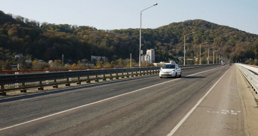  Мост восстановили: дорога в Сочи открыта 