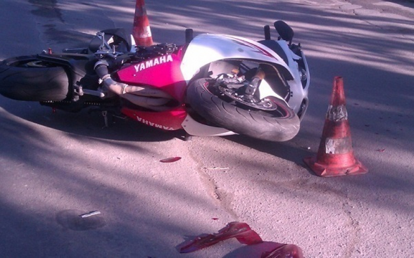Сочинский полицейский врезался в мотоциклиста